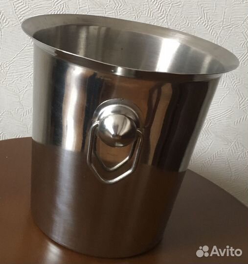 Ведерко для шампанского