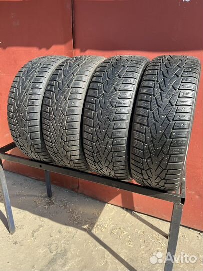 Nokian Tyres Hakkapeliitta 7 215/65 R16 102T