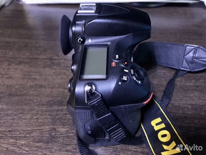 Продам nikon d810 в отличном состоянии