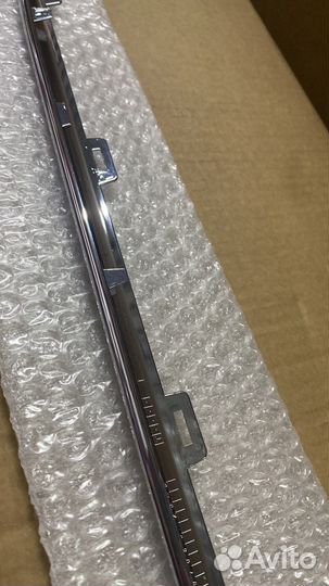 Накладка бампера переднего центр Mercedes W223