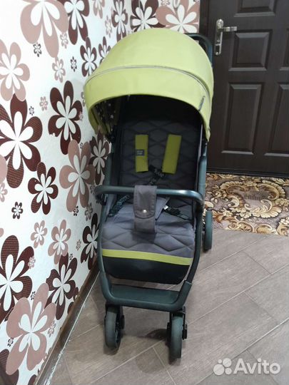 Детская прогулочная легкая коляска