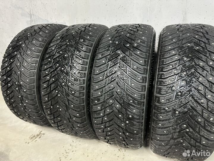 Nokian Tyres Hakkapeliitta 10p 215/50 R17