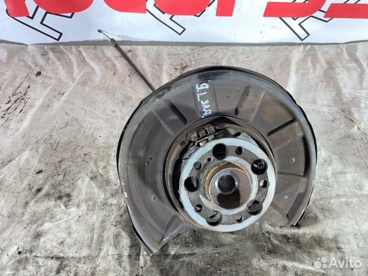 Цапфа задняя левая Mercedes-Benz E-Class W212