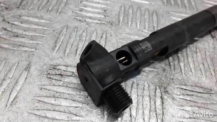 Форсунка дизельная mercedes benz A-class W176 2012