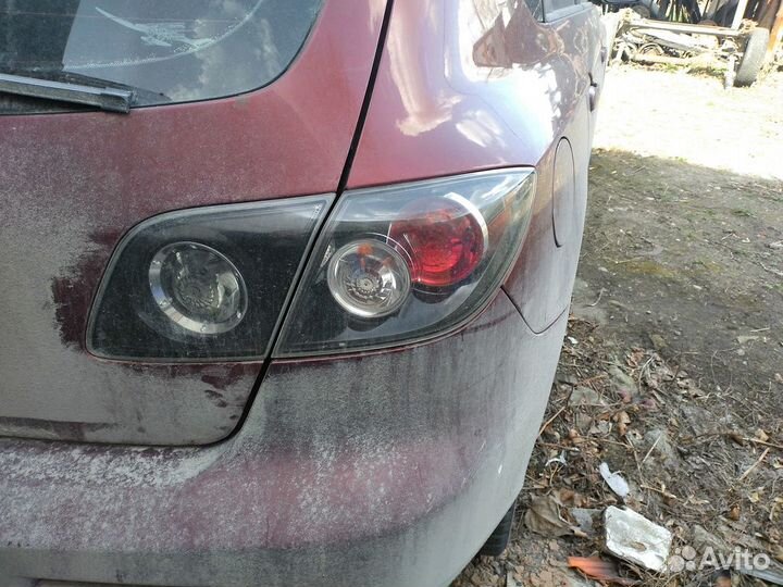 Фонарь правый Mazda 3 2008 г. Z6