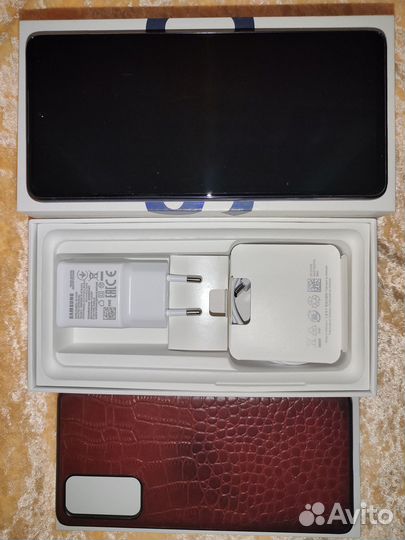 Смартфон Samsung Galaxy S20FE 8/256 Гб
