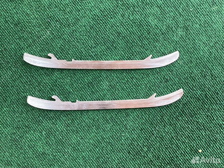 Лезвия для коньков хоккейных на размер 5.5 + чехол