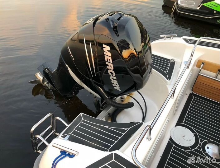 Катер NorthSilver Eagle Star cabin 690