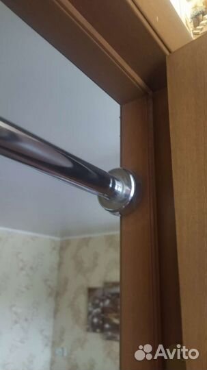 Турник хромированный в дверной проём