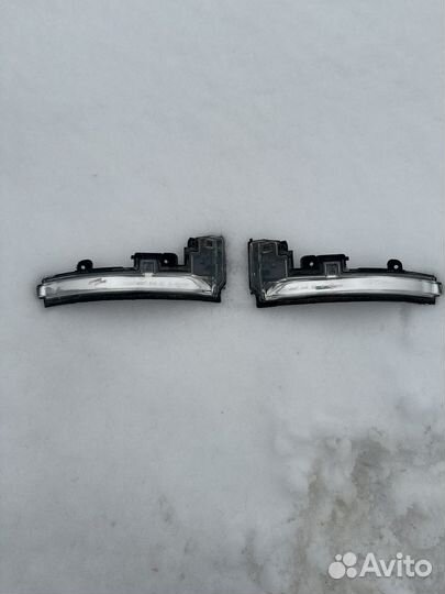 Повортник в зеркало Range Rover sport l494