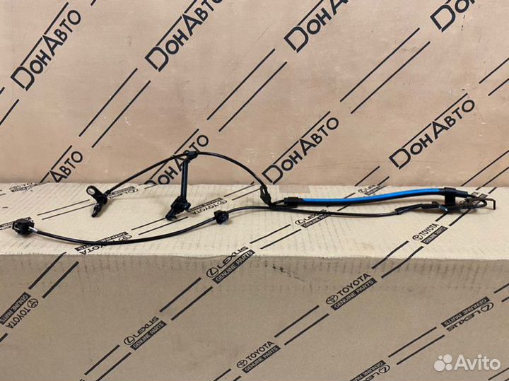 Датчик abs передний левый Toyota Rav4 50
