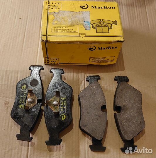 Передние тормозные колодки на BMW 525i E34