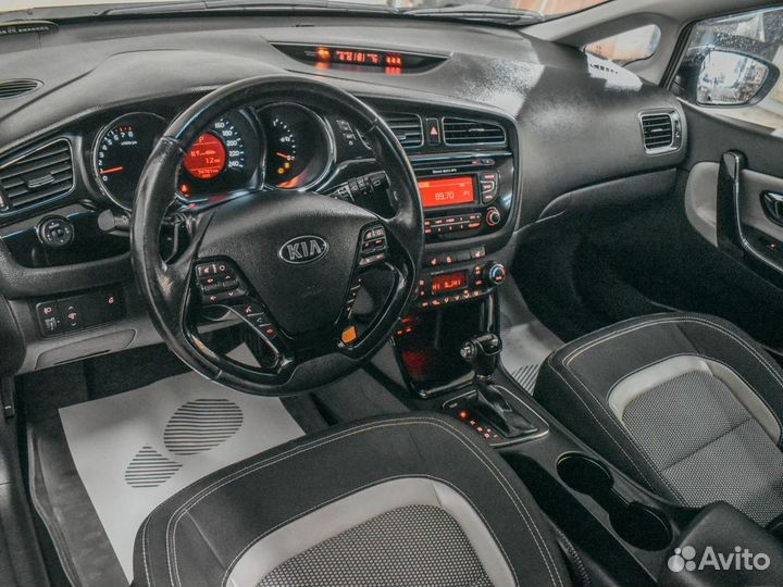 Kia Ceed 1.6 AT, 2014, 74 769 км