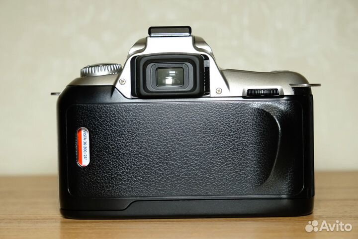 Nikon F55 с Nikkor 28-80mm в отличном состоянии