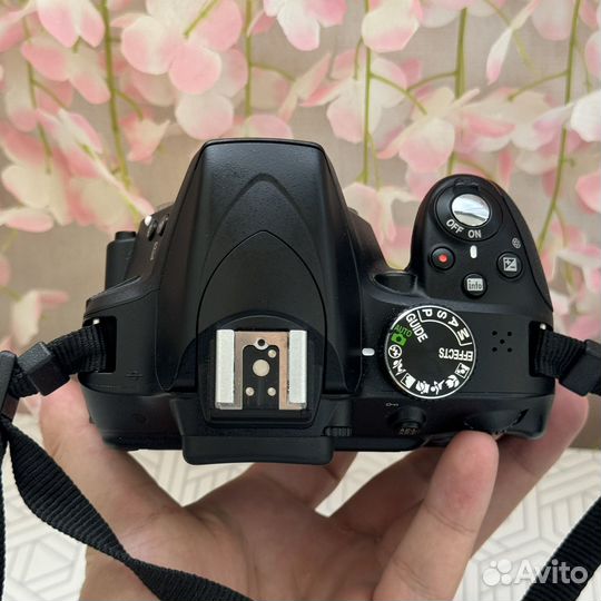 Зеркальный фотоаппарат Nikon D3300 Body