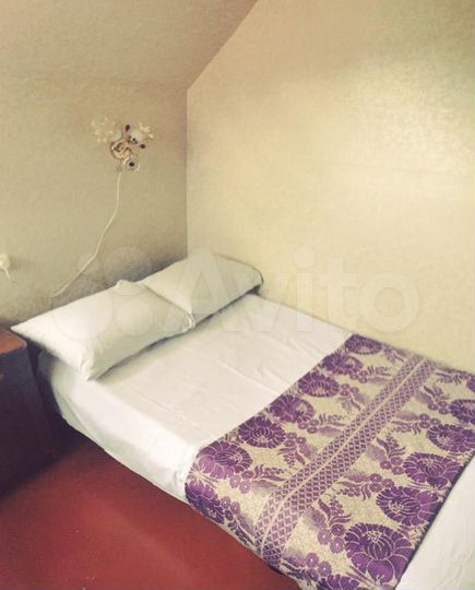 Комната 14 м² в 5-к., 2/2 эт.