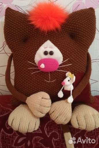 Вязаный кот