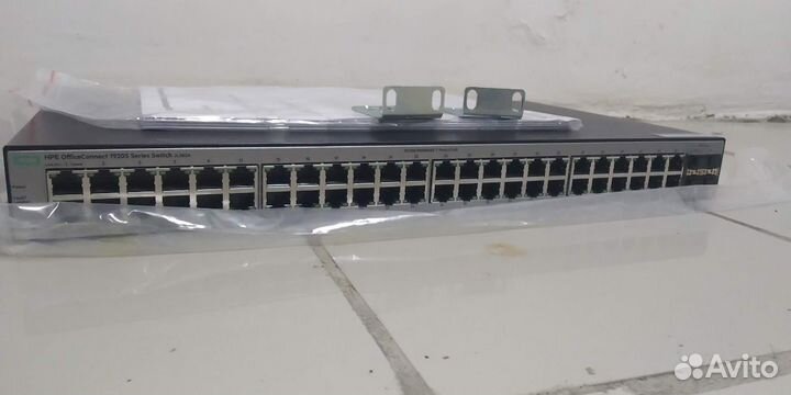 Коммутатор HPE OfficeConnect 1920S 48 x RJ45 JL382