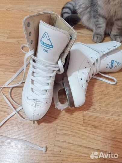 Коньки фигурные для девочки