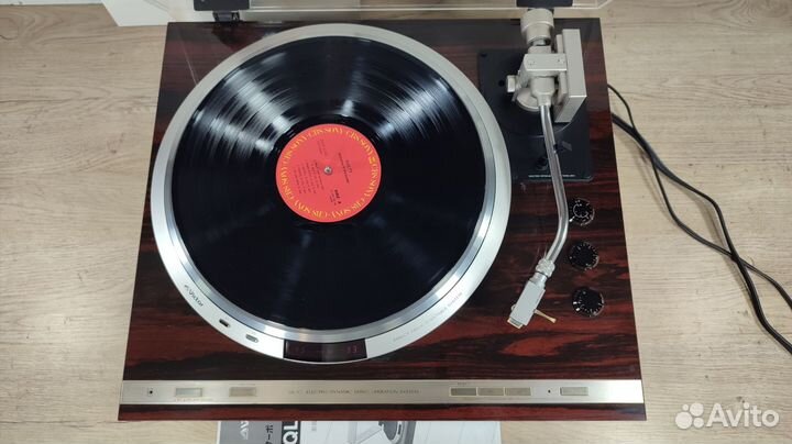 Проигрыватель винила Victor QL-Y7. Made Japan