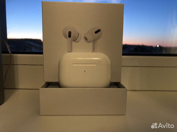 Наушники AirPods Pro