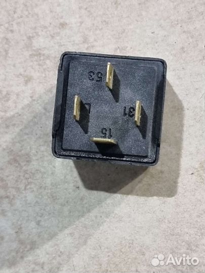 Реле стеклоочистителей Пассат Б-3