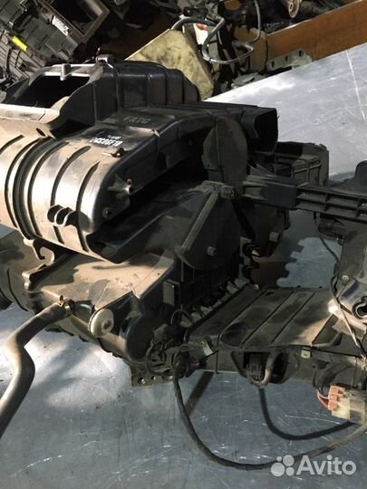 Корпус печки Kia Cerato 1