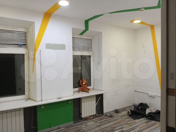 Производство, склад 30 м² рядом с метро