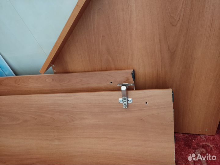 Угловой шкаф в прихожую бу