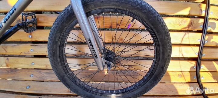 Трюковой велосипед BMX Mingoi
