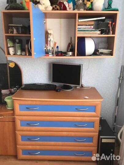 Полка настенная