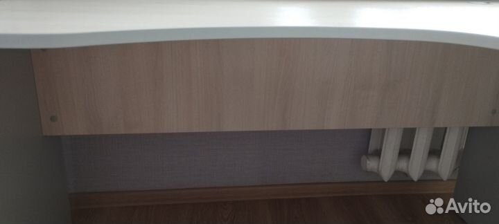 Письменный стол