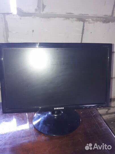 Монитор Samsung