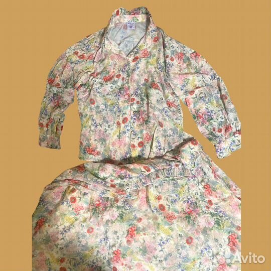 Женский юбочный костюм российского бренда stimage