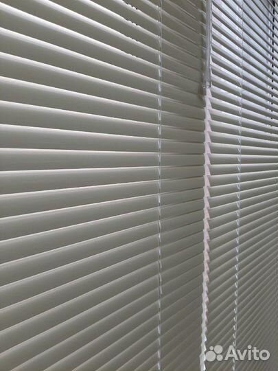 Жалюзи горизонтальные новые секция
