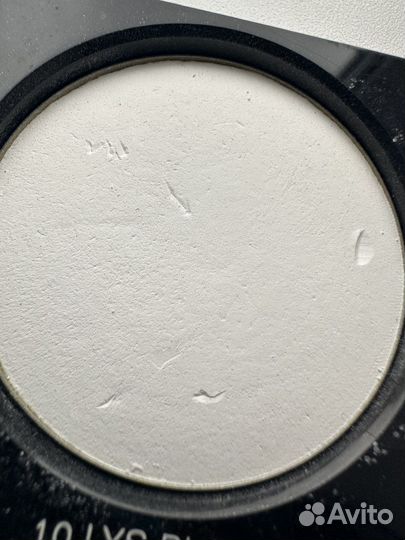 Chanel пудра 10 lys blanc