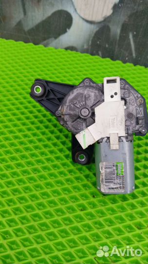 Моторчик багажника Sandero stepway 1