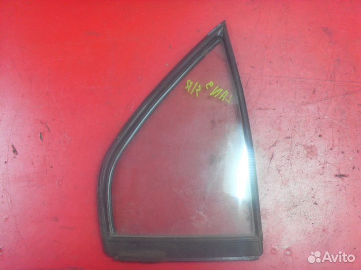 Стекло двери задней MR525826 Mitsubishi Lancer 9