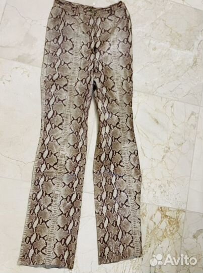 Кожаные брюки женские под питона