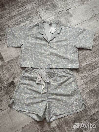 Костюм шорты и футболка Puma женский