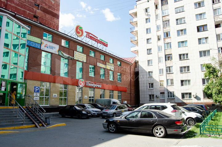 Продам торговое помещение, 1072.6 м²