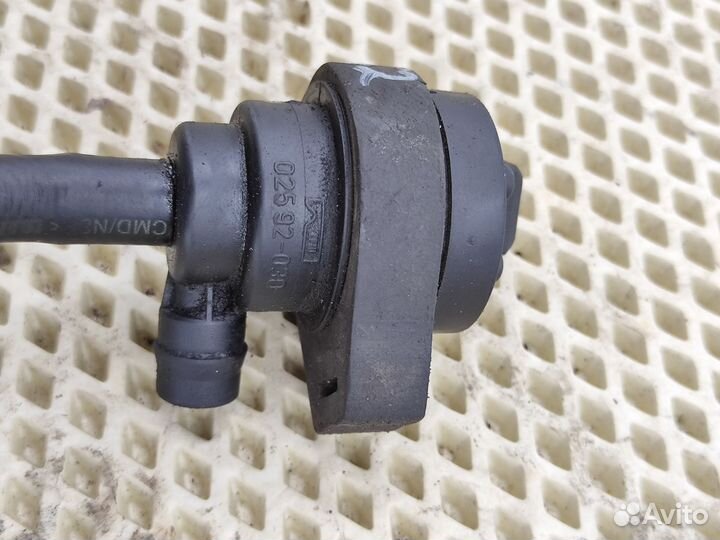 Клапан вентиляции топливного бака Bmw 5 Серия E39