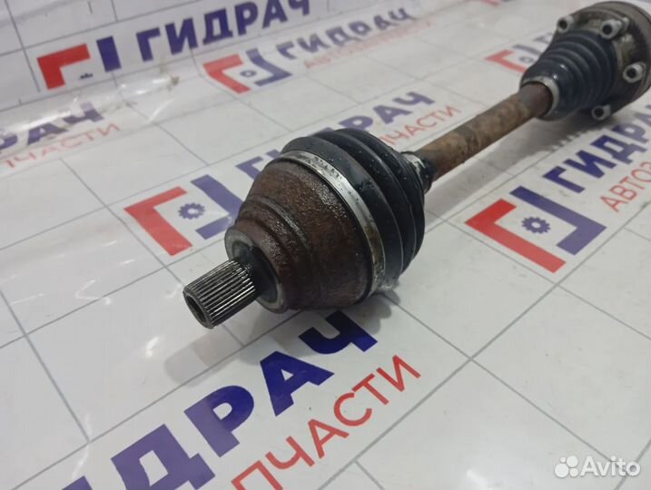 Полуось передняя левая Volkswagen Passat CC 2K3407271B