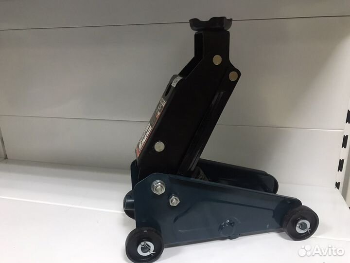 Домкрат подкатной forsage 2.5 т