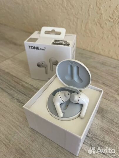 Наушники LG Tone Free FN6