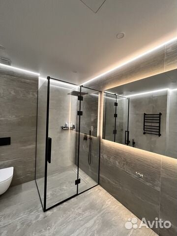 Большое зеркало с подстветом