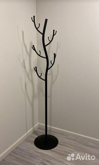 Вешалка напольная дерево