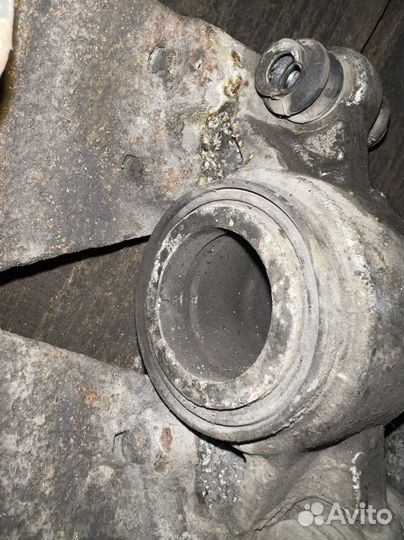 Суппорт передний правый VAG 8K0615124C