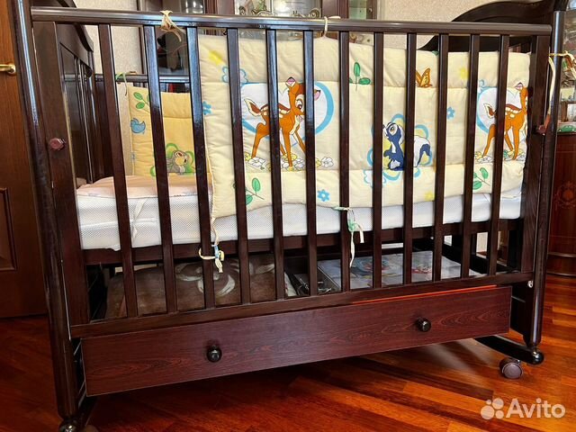 Детская кроватка