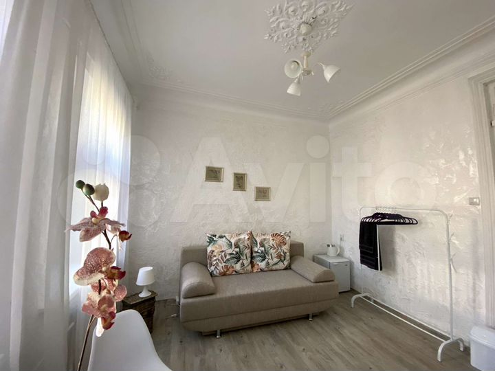 Комната 14 м² в 5-к., 4/5 эт.